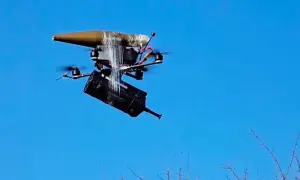 Вночі у окупованій Керчі пролунали вибухи, перекрито Кримський міст