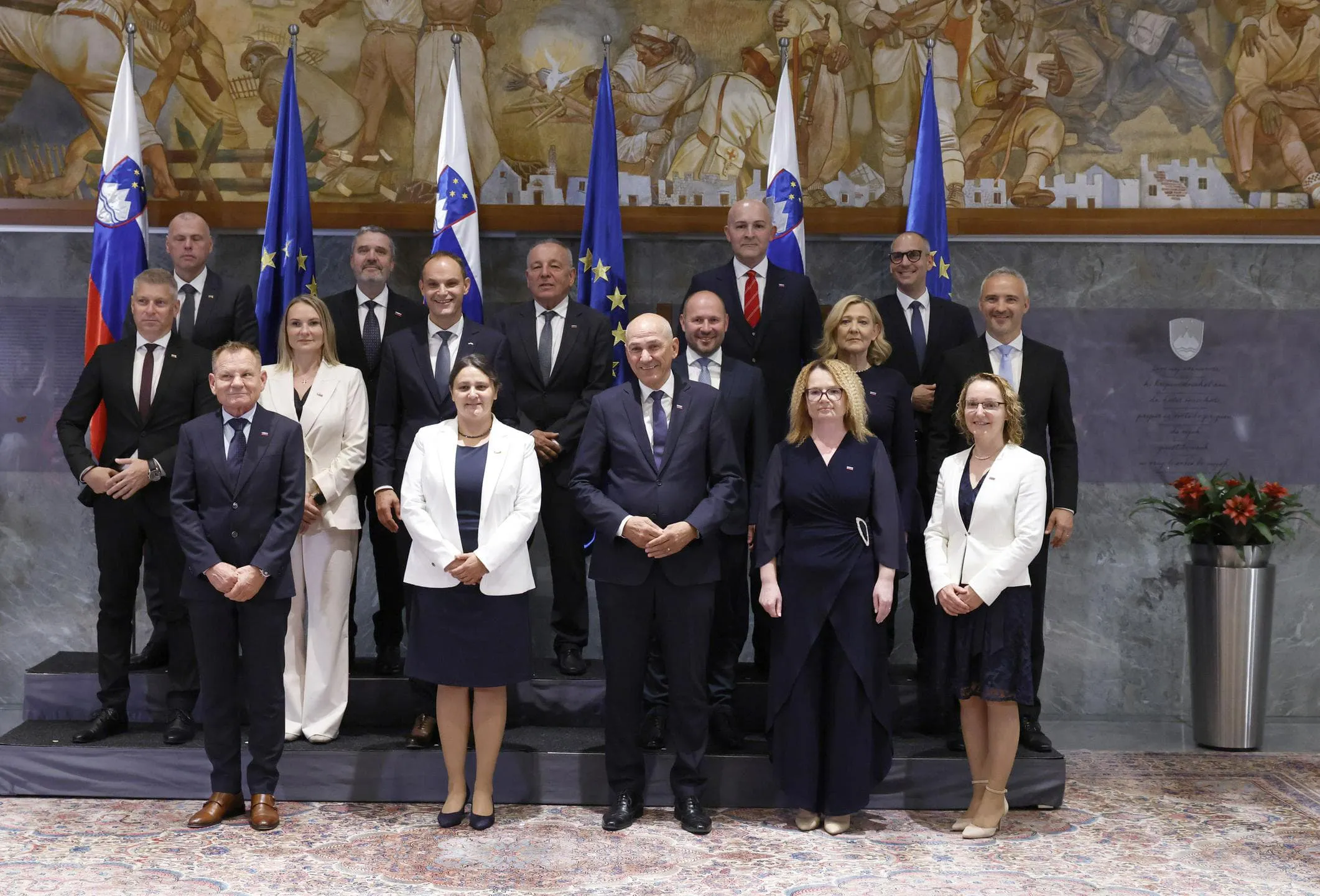 The Slovenian Parliament has approved the new Cabinet