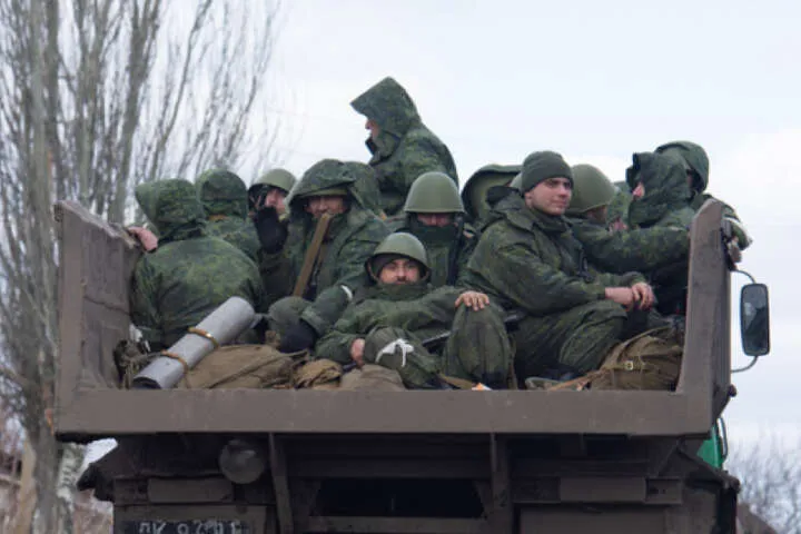 На Запорізькому напрямку військові РФ загинули після отруєння алкоголем, — ГУР