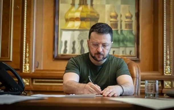 Зеленський оновив склад Комітету премії Шевченка