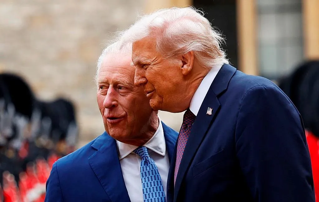 Король Чарльз III готовий співпрацювати з правоохоронцями у справі принца Ендрю та Епштейна