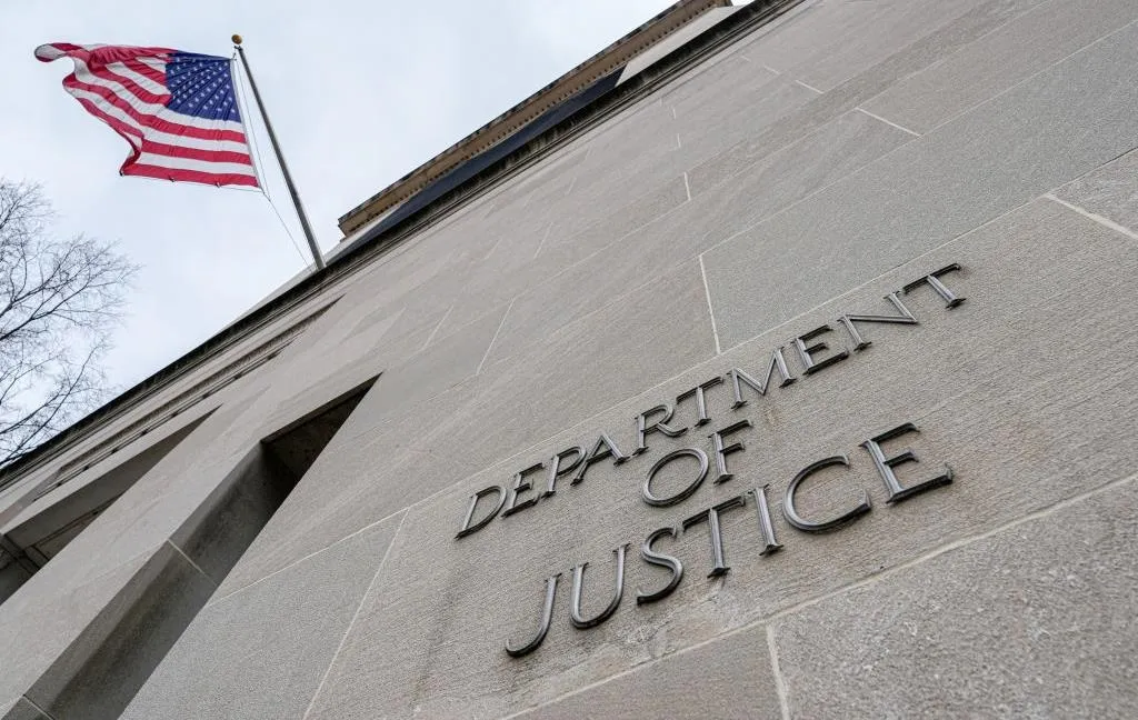 Франція видала США звинувачену у поставках авіазапчастин до рф білоруску