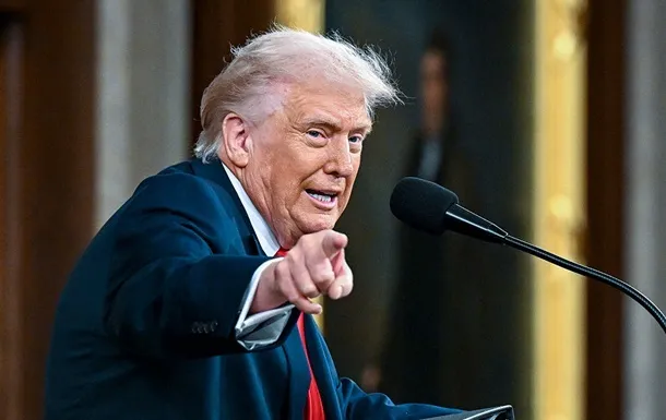 Трамп закликав іранців зачекати з протестами