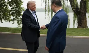 Фіцо й Орбана зустріли у Празі протестами та свистом