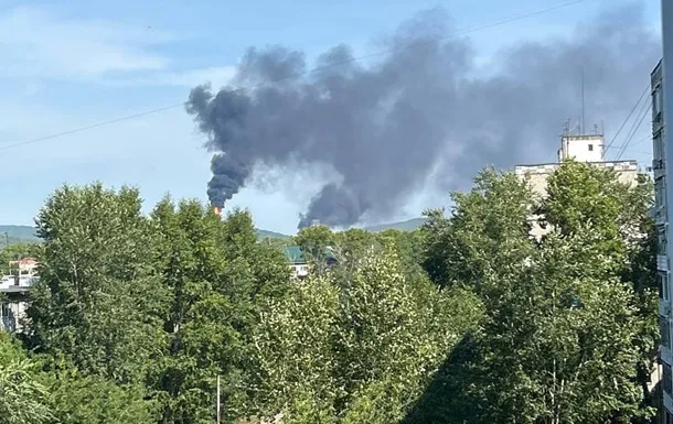 A fire broke out in an industrial zone in Angarsk near an oil refinery and two thermal power plants