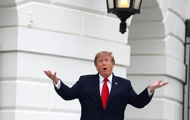Трамп назвал свои низкие рейтинги фейковыми и заговорил о победе