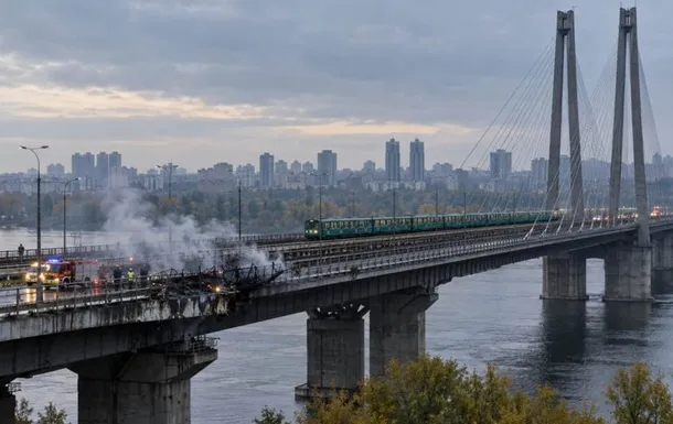 Russia has attacked the South Bridge in Kyiv for the second time; there is damage