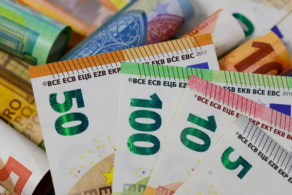 Курс валют на 11 червня: долар оновив історичний максимум