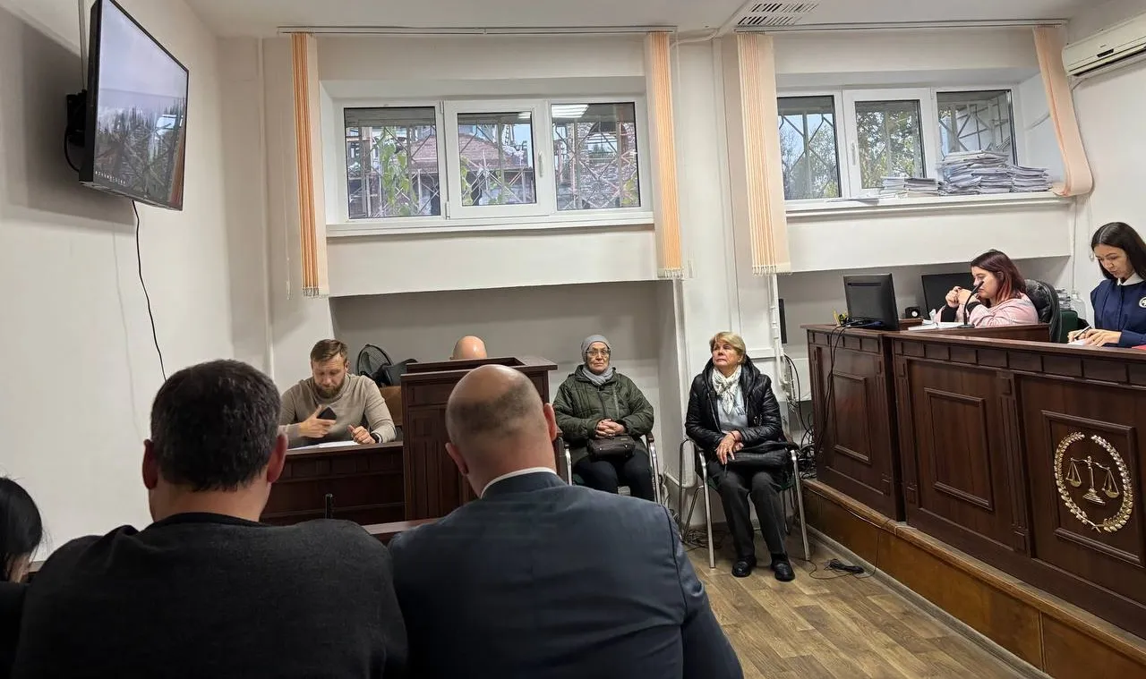 Обвинувачена у справі овочерізок у бомбосховища два місяці живе в Анталії і не приїжджає на суди