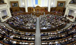 Росія перекинула до українського кордону сотні танків і літаків - розвідка