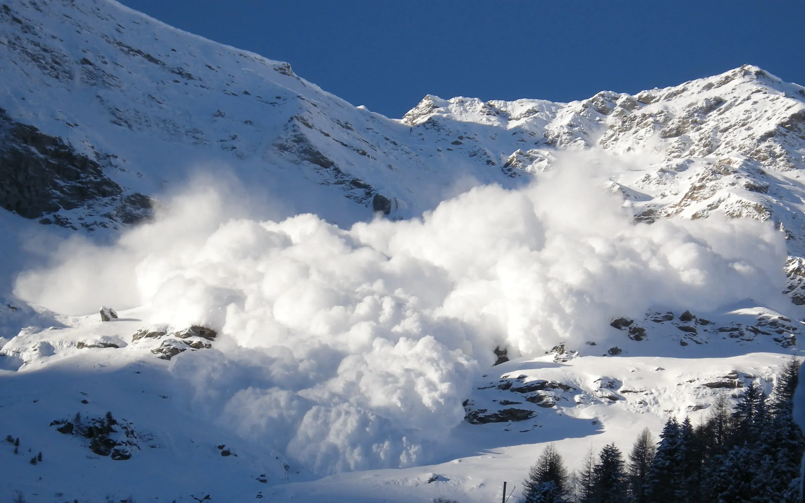 Two tourists died in the Polish Tatra Mountains