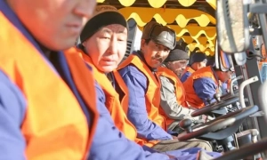 Російський літак здійснив аварійну посадку через відмову двигуна