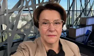 В Киеве мужчина заметил растяжку с гранатой