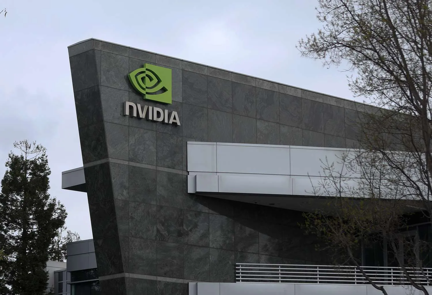 Nvidia випустила відкритий код для прискорення розвитку безпілотних автомобілів