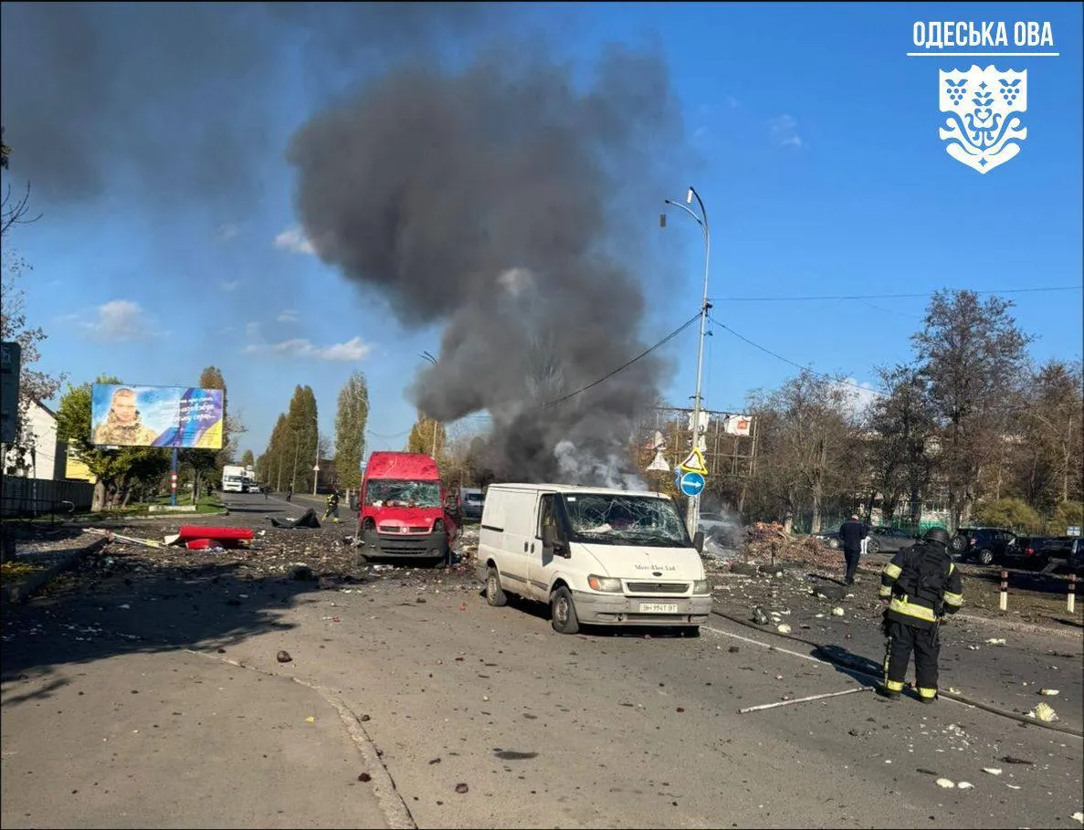 Фото: Російські окупанти атакували дронами ринок у Чорноморську