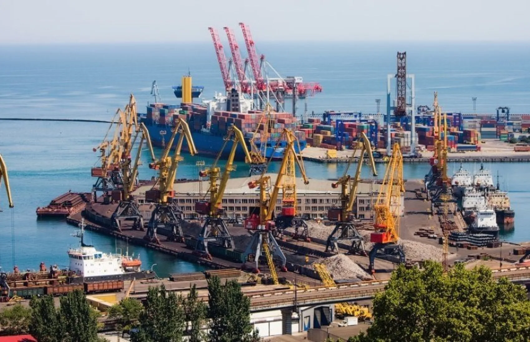 Україна представила інвесторам проєкт поромного терміналу порту Чорноморськ
