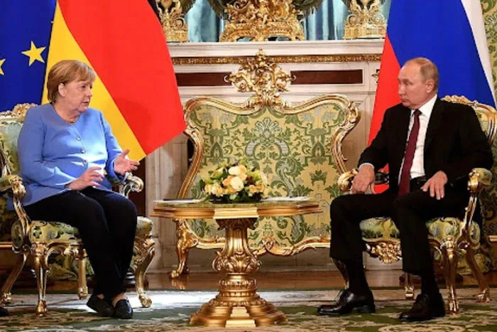 Меркель серед кандидатів на переговори ЄС із Росією