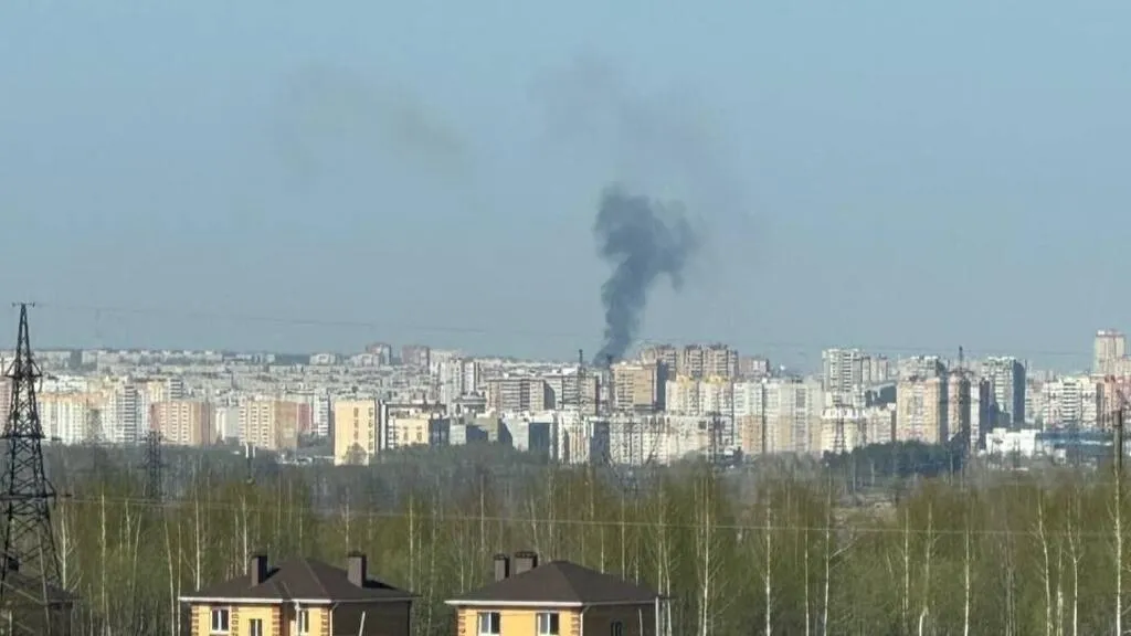 Відео: У Пермі в результаті роботи російської РЕБ дрон влучив у багатоповерхівку