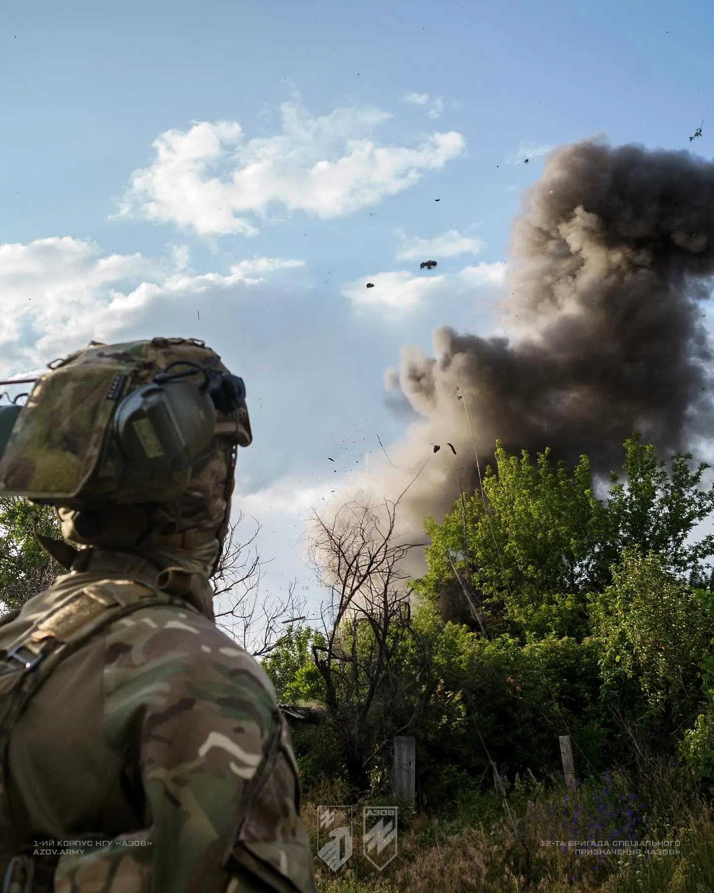 Відео: «Азов» відбив механізований штурм росіян під Добропіллям