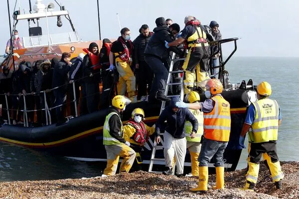 Велика Британія профінансує центр депортації мігрантів у Франції
