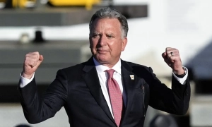 Легендарний актор Де Ніро вимагає «позбутися» Трампа