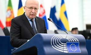 Коронавірус у Китаї: кількість інфікованих на вірусну пневмонію майже 600 осіб