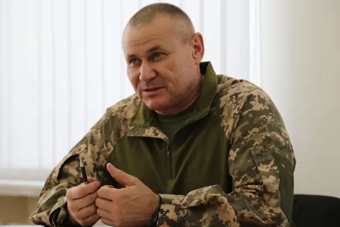 General Oleksandr Tarnavskyi was discharged from active military service and placed in the reserves