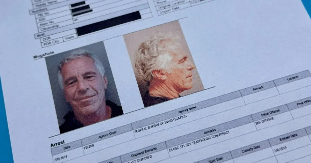 Як Департамент юстиції США зіпсував редагування архівів Епштейна