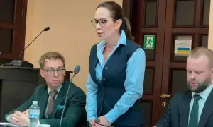 Опрос: украинцы выступают за присоединение к ЕС и прямой диалог с террористами