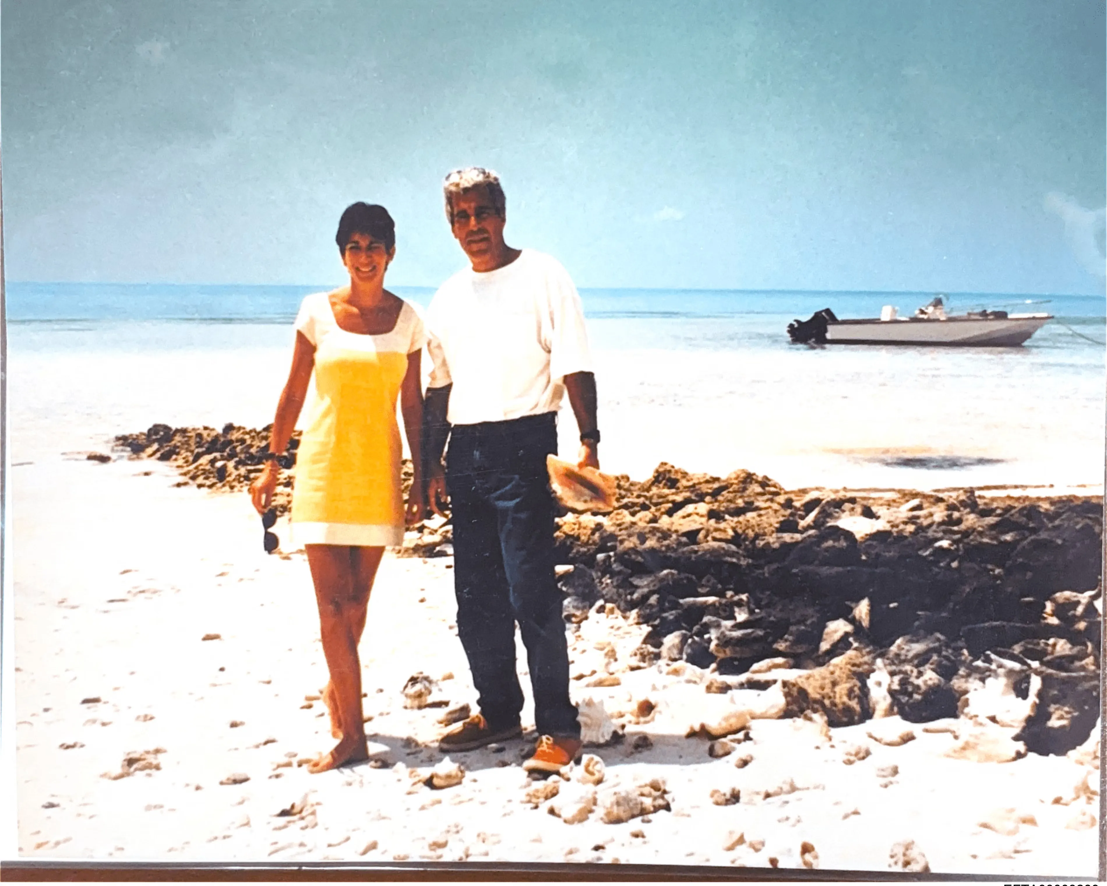 Нові документи у справі Епштейна ставлять питання до ФБР