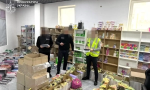 Зеленський пообіцяв на час карантину податкові канікули та доплати до пенсій