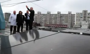 В киевском метро установили модульные скамейки для сидения