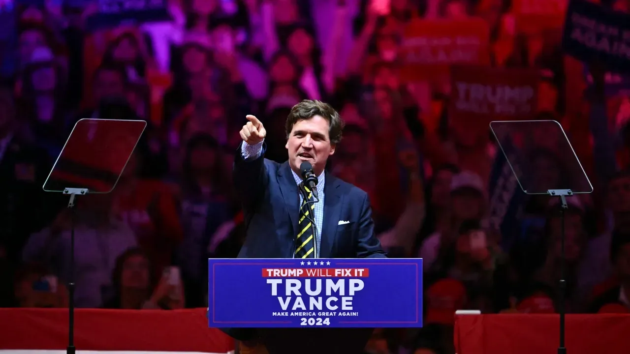 Американський оглядач Такер Карлсон отримав звання антисеміта року