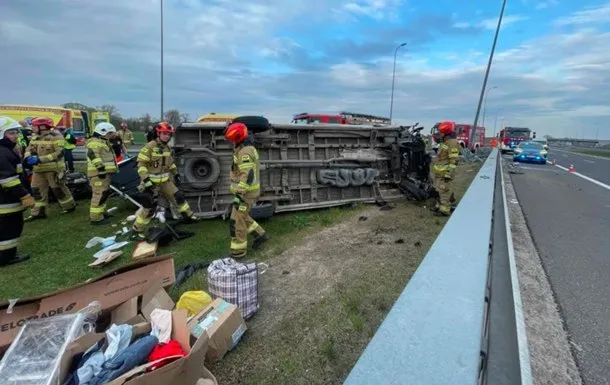 У Польщі аварія з українцями, є постраждалі