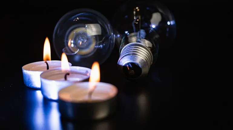 «Укренерго» попереджає про графіки відключень 28 грудня у більшості областей