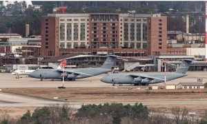 Найсучасніший авіаносець США пришвартувався у Хорватії