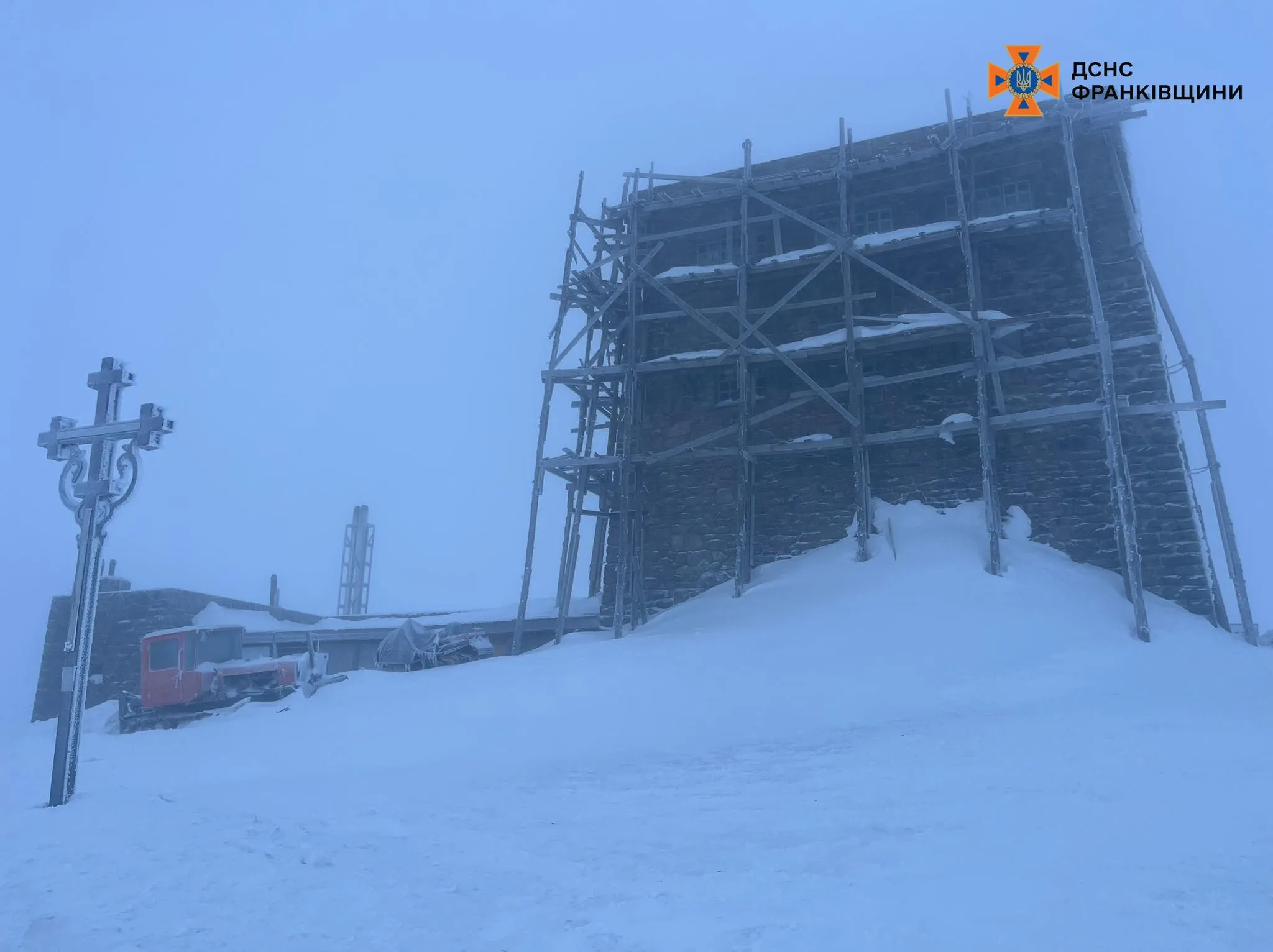 У Карпатах снігові перемети до 160 см, на горі піп Іван — до метра снігу