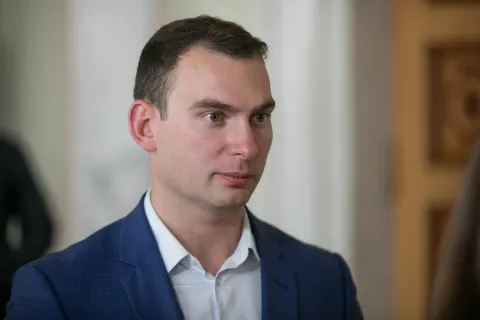 «У мене в будинку більше доби немає світла»: Железняк жорстко відповів ексміністерці енергетики Гринчук