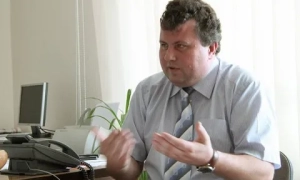 Фото: СБУ затримала главу тергромади за вимагання хабара у забудовника