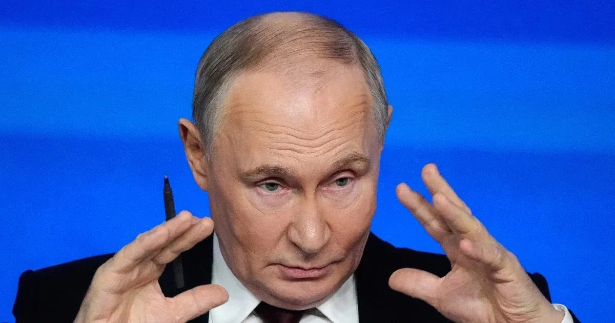 Путін дозволив банкам блокувати підозрілі перекази клієнтів на шість годин