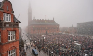 У Варшаві продаватимуть квитки українською мовою