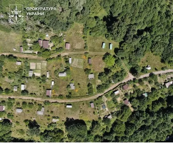 Прокуратура зупинила схему незаконного відчуження земель у парку Голосіївський