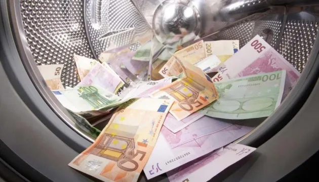 В РФ зафіксували рекордне зростання справ про відмивання грошей за 15 років