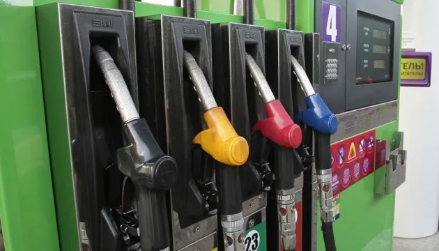 Ціни на пальне в Україні 13 березня: дизель та автогаз дорожчають