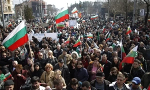 У Казахстані зносять пам'ятник Назарбаєву