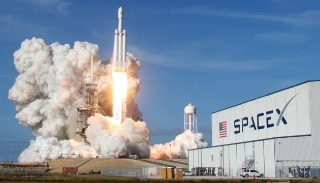 SpaceX заробила у минулому році $8 мільярдів