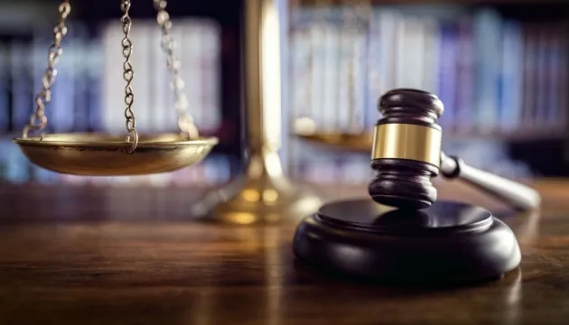 Українська прокуратура звинувачує суддів рф у порушенні законів війни