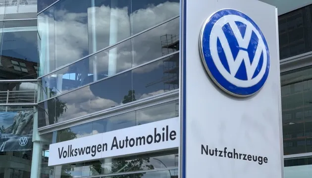 Volkswagen може скоротити до 100 тисяч працівників