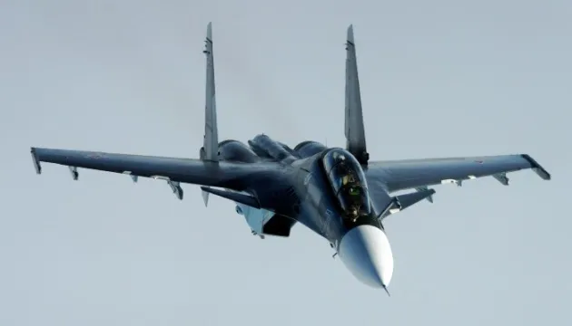 Естонія викликала російського дипломата через порушення повітряного простору країни