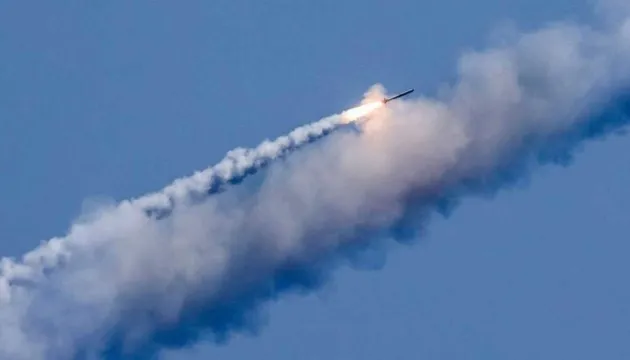 росія атакувала Україну ракетами та дронами, ППО збила понад 400 повітряних цілей росія атакувала Україну ракетами та дронами, ППО збила понад 400 повітряних цілей